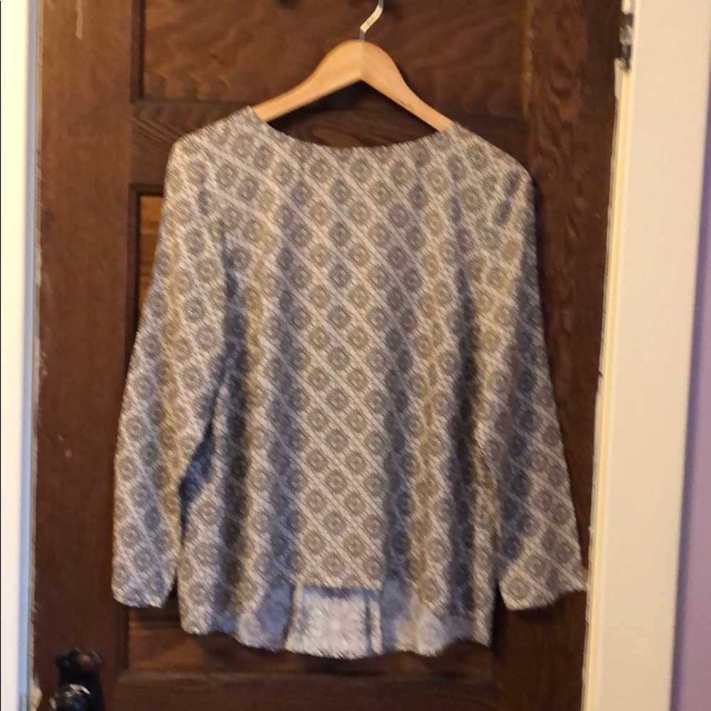 Long sleeve top